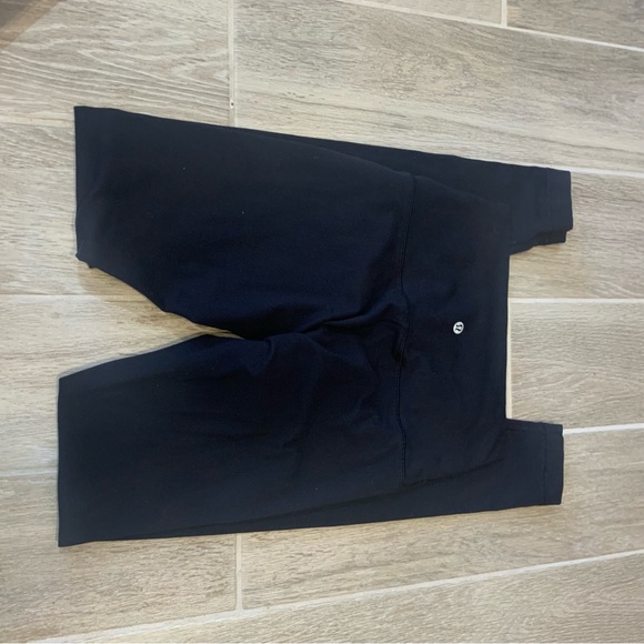 $98 Lululemon Black Full Length Leggings - Picture 3 of 5